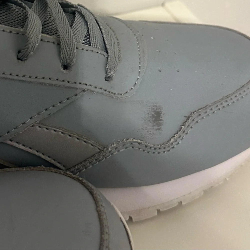 Rebook Classic Sneakers for Women - Picture 11 of 11